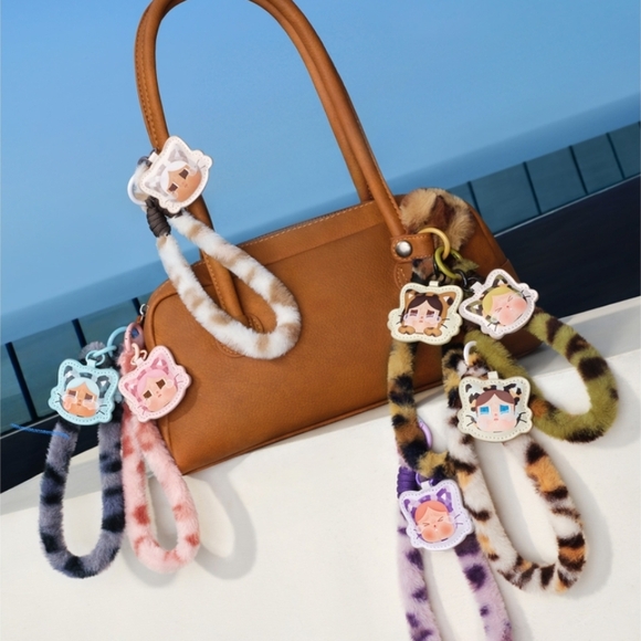 Popmart Wild Cutie Phone Charm - Picture 6 of 6